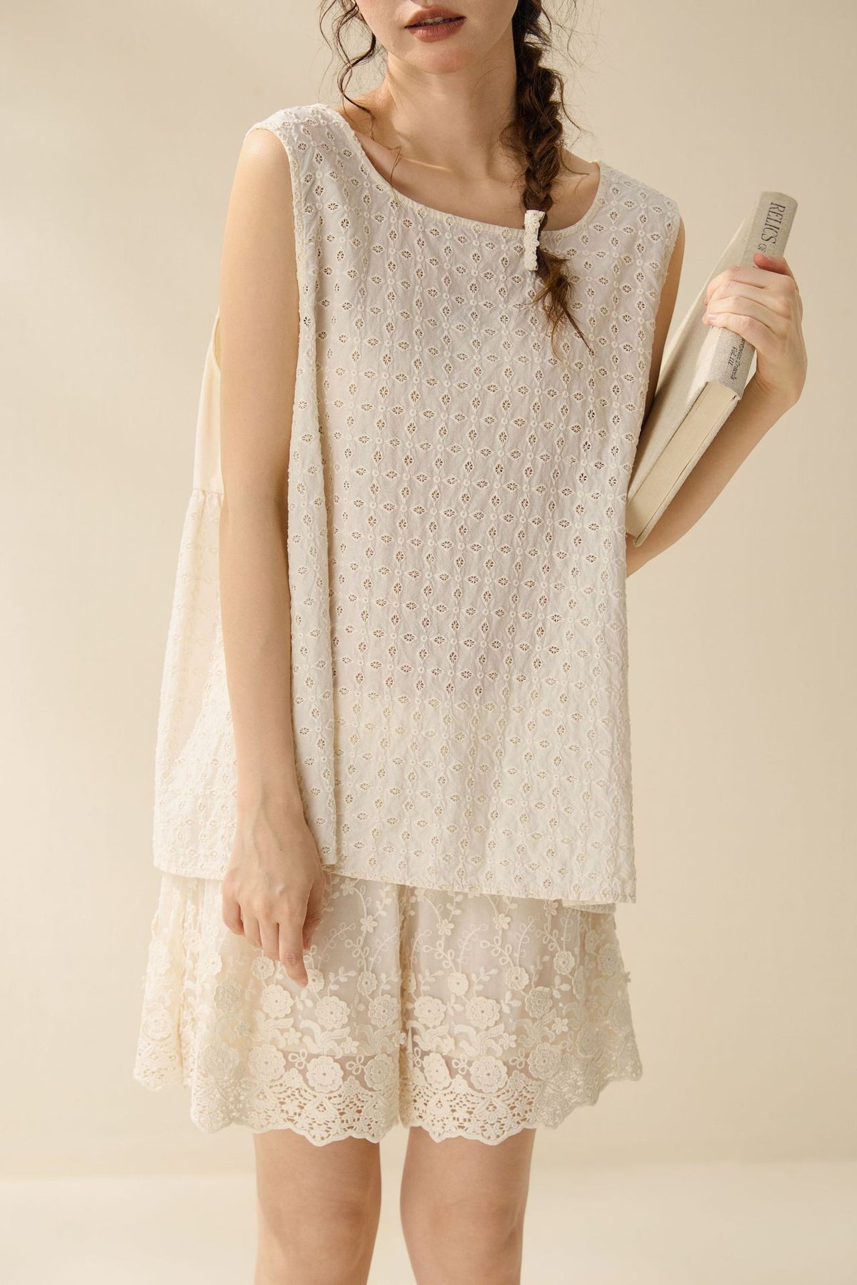 Lace shorts for women