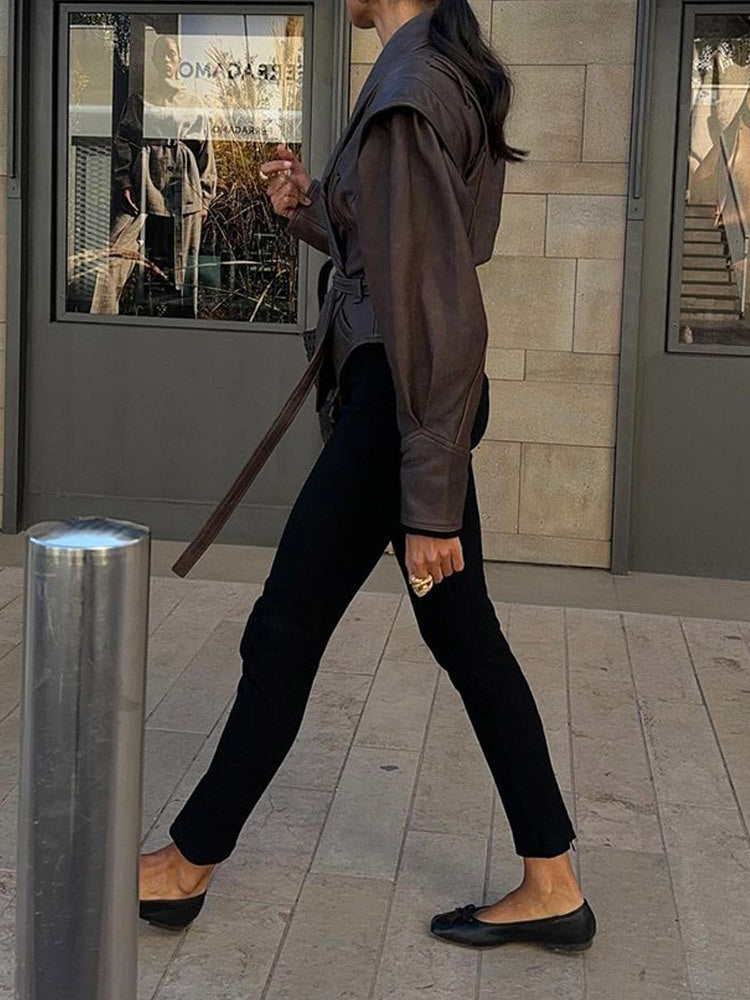 Strap up short long sleeved jacket