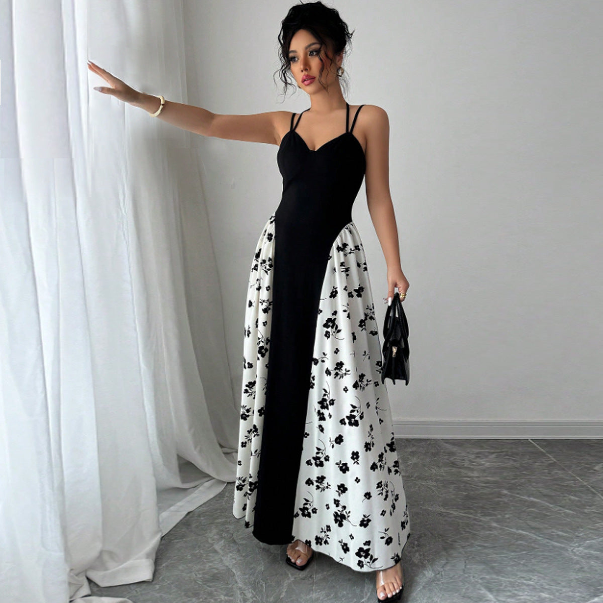 Backless contrasting printed dress