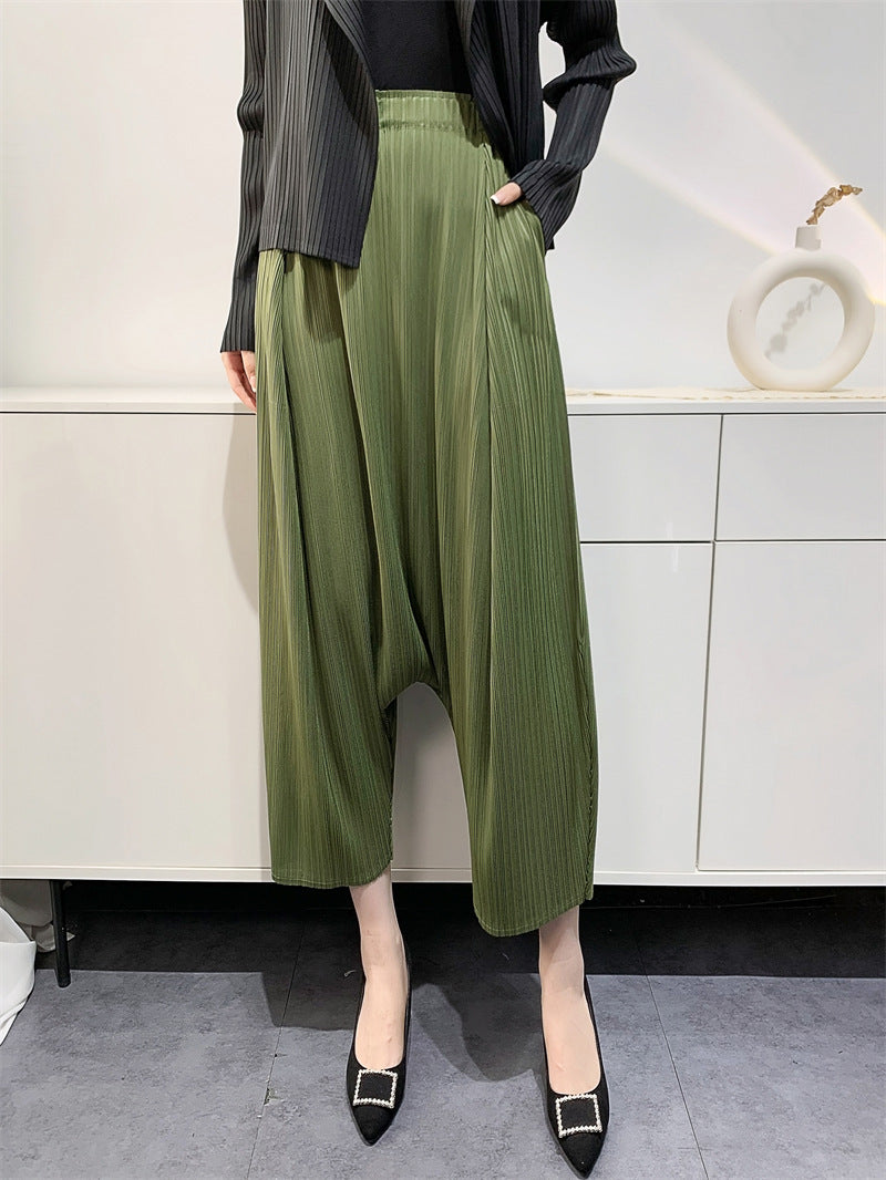 Wrinkled Haren suspender pants