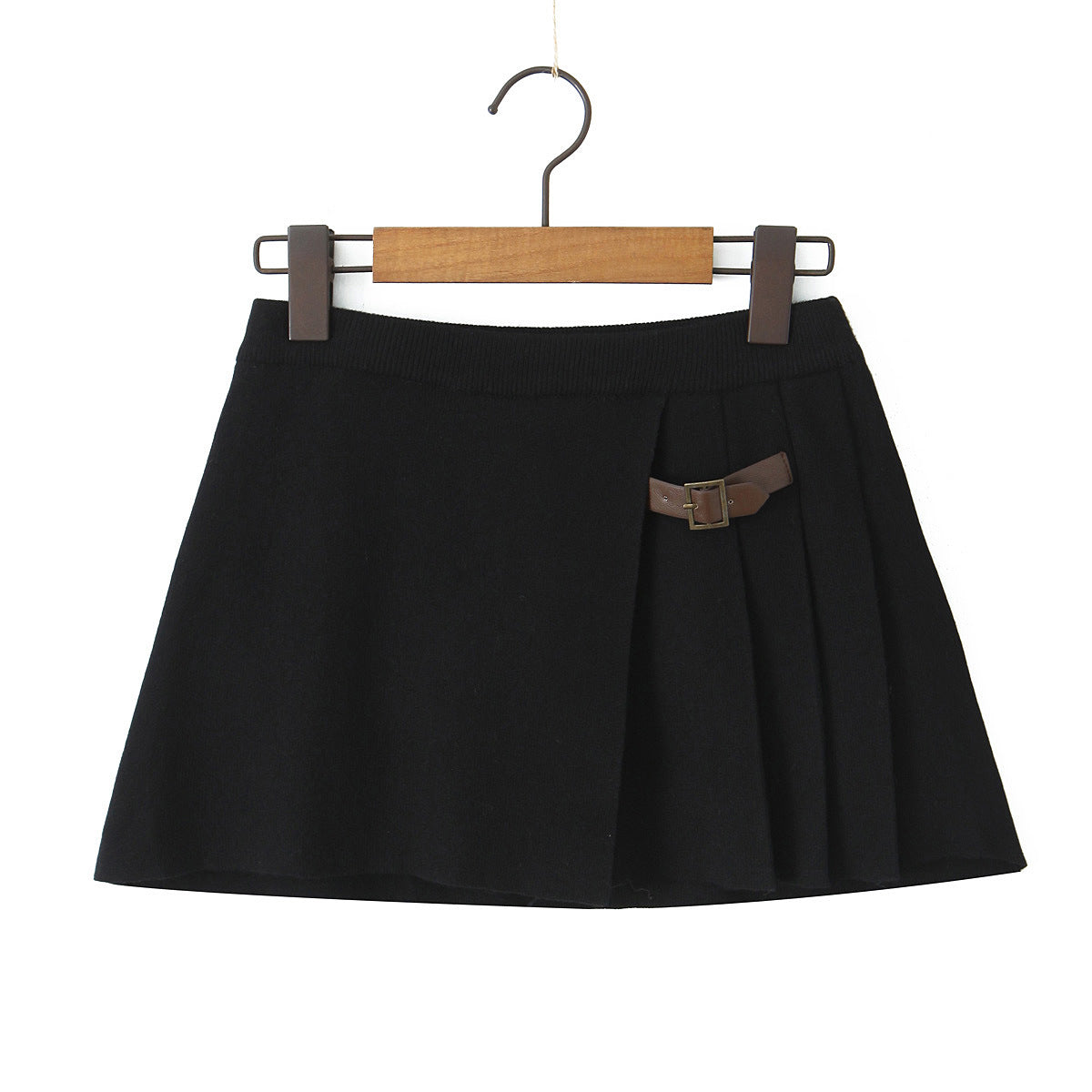 Knitted half skirt