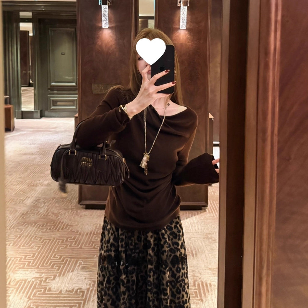Elastic Wool Off-Shoulder Top