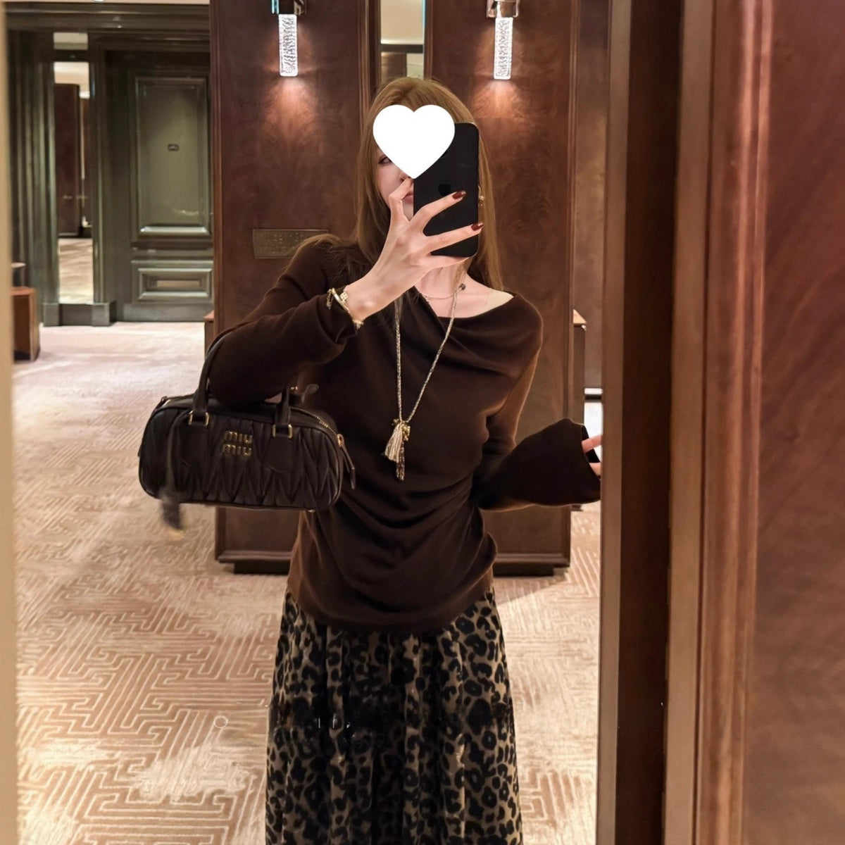 Elastic Wool Off-Shoulder Top