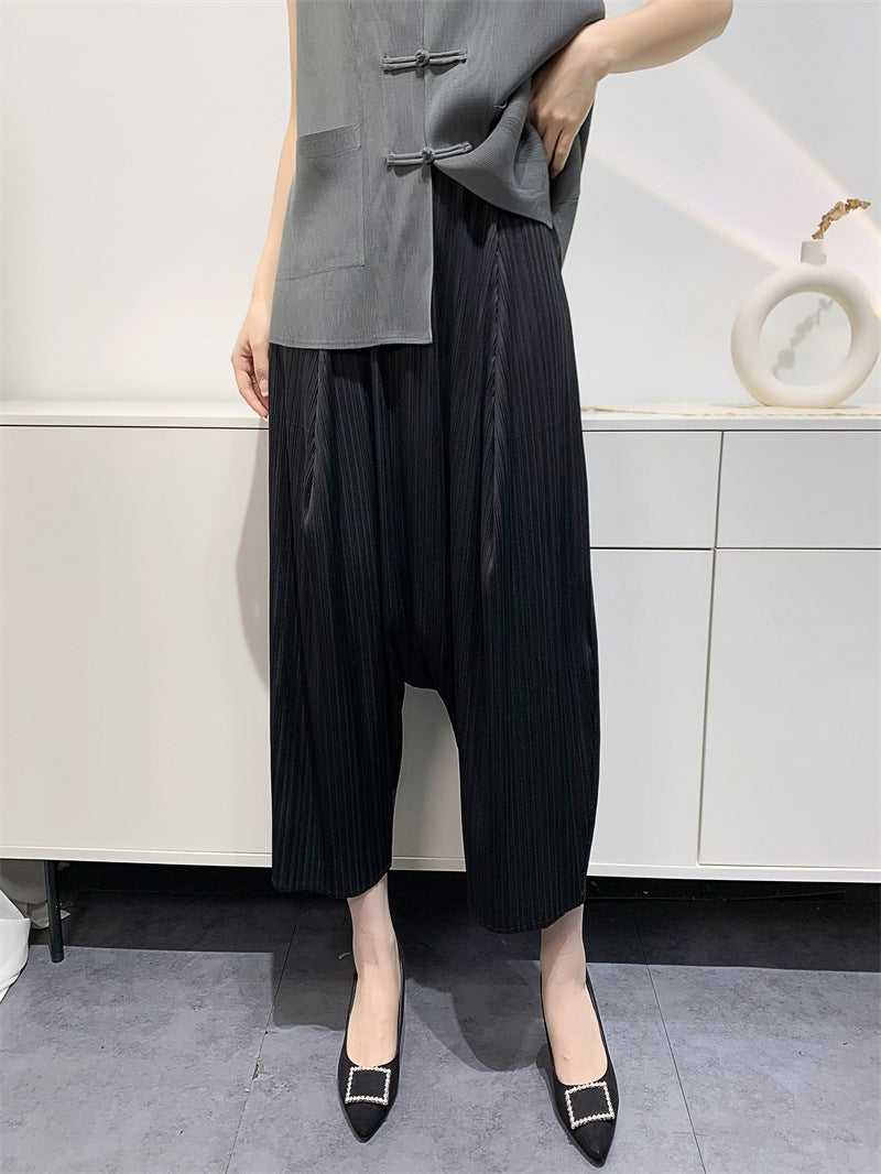 Wrinkled Haren suspender pants