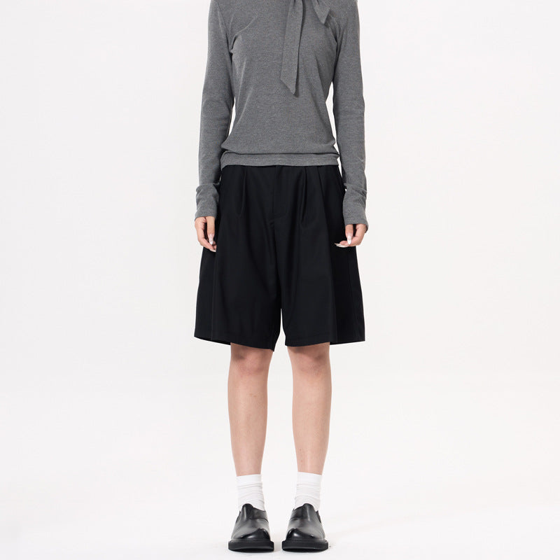 Shorts with Pleats and Diagonal Pockets