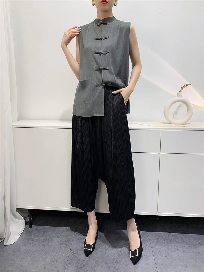 Wrinkled Haren suspender pants