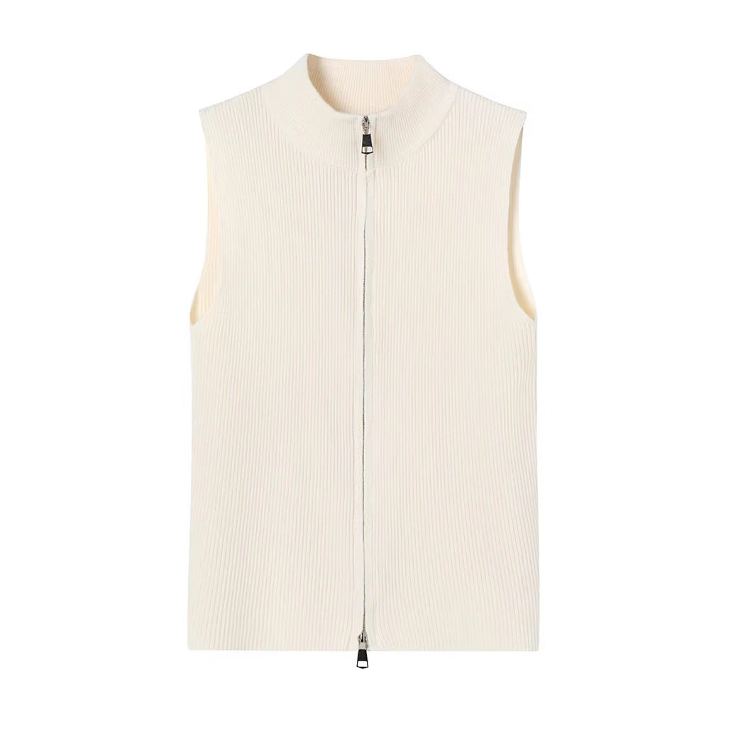 Slim-Fitting Sleeveless Crop Top