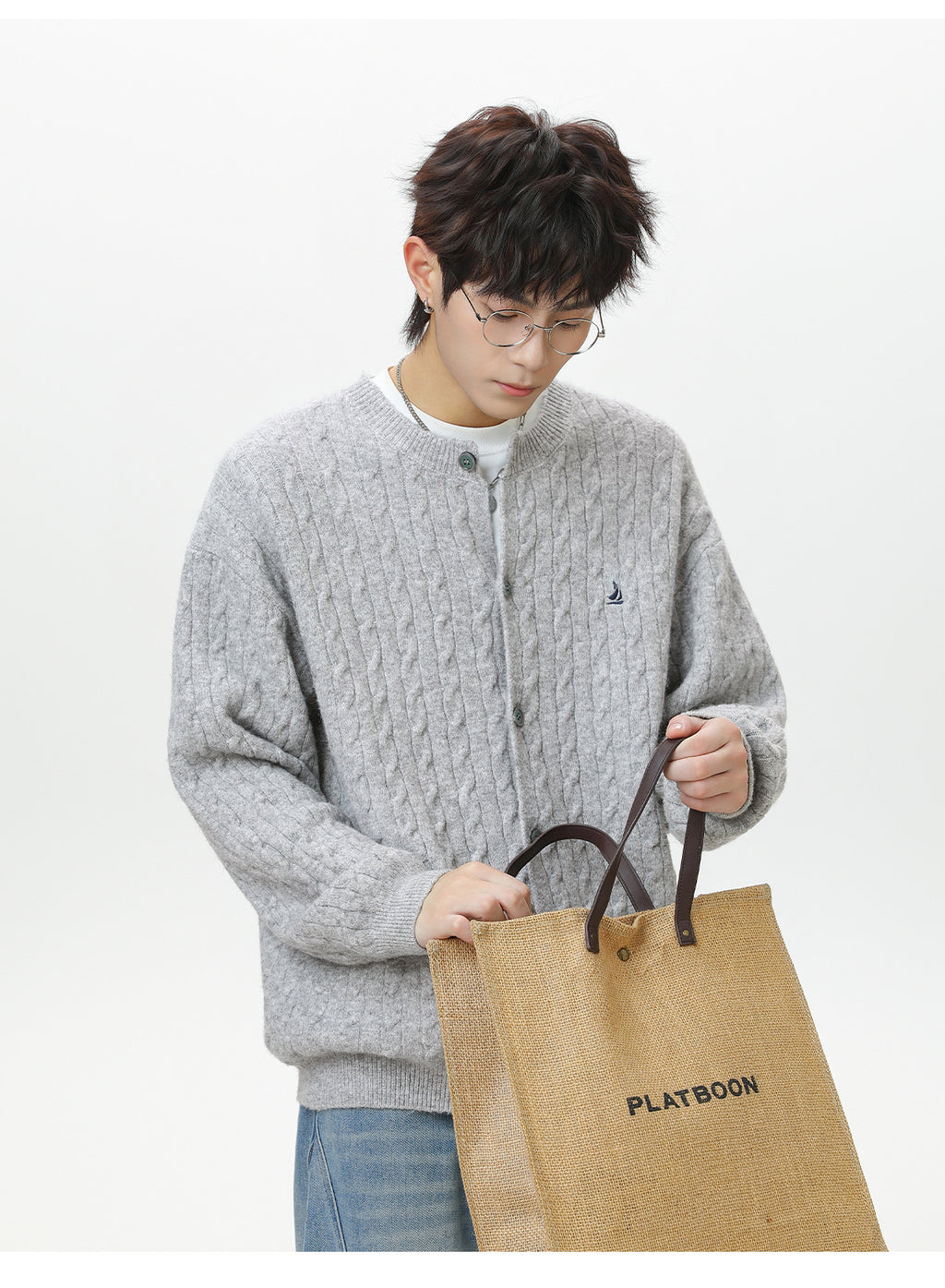 Round neck sweater for men