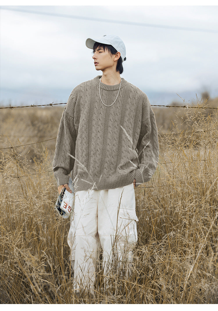 Round neck loose sweater for men