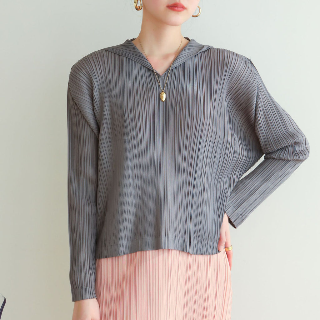 Pleated Hooded Sweatshirt