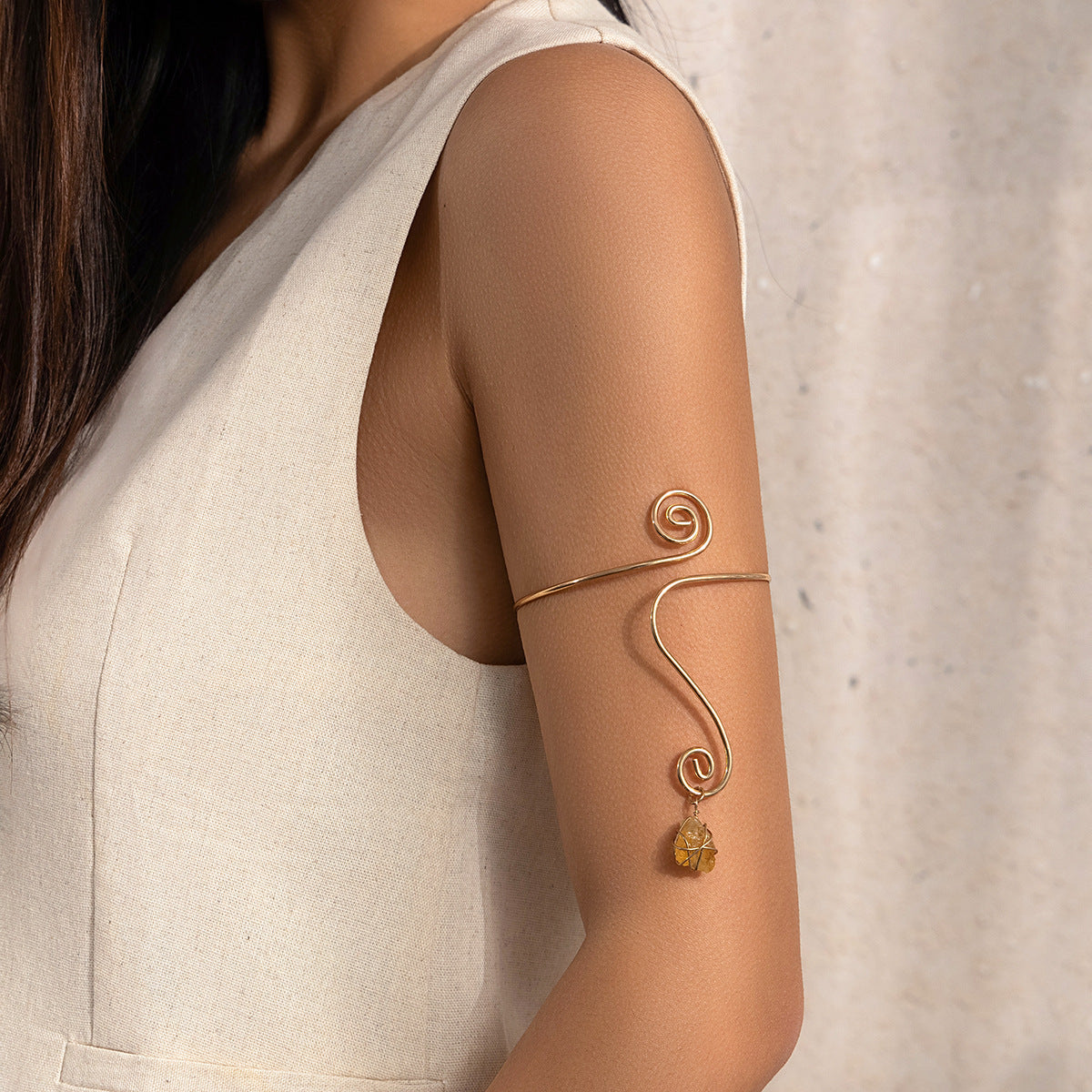 Spiral broken stone open arm bracelet