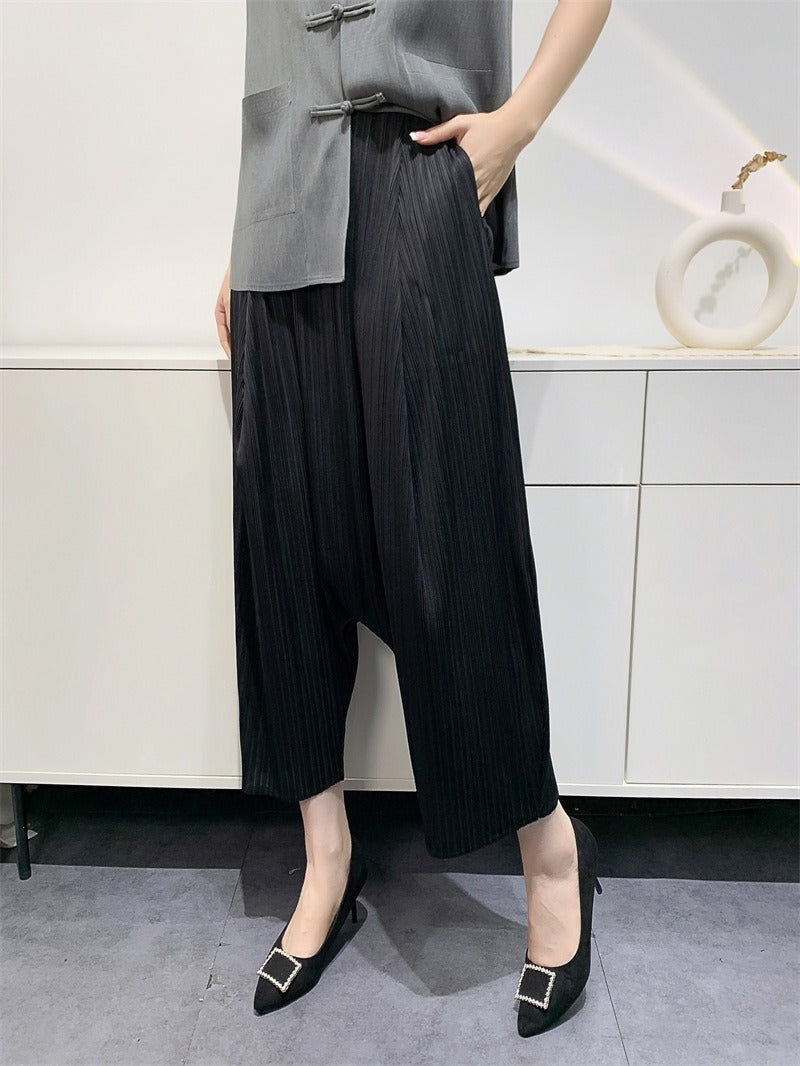 Wrinkled Haren suspender pants