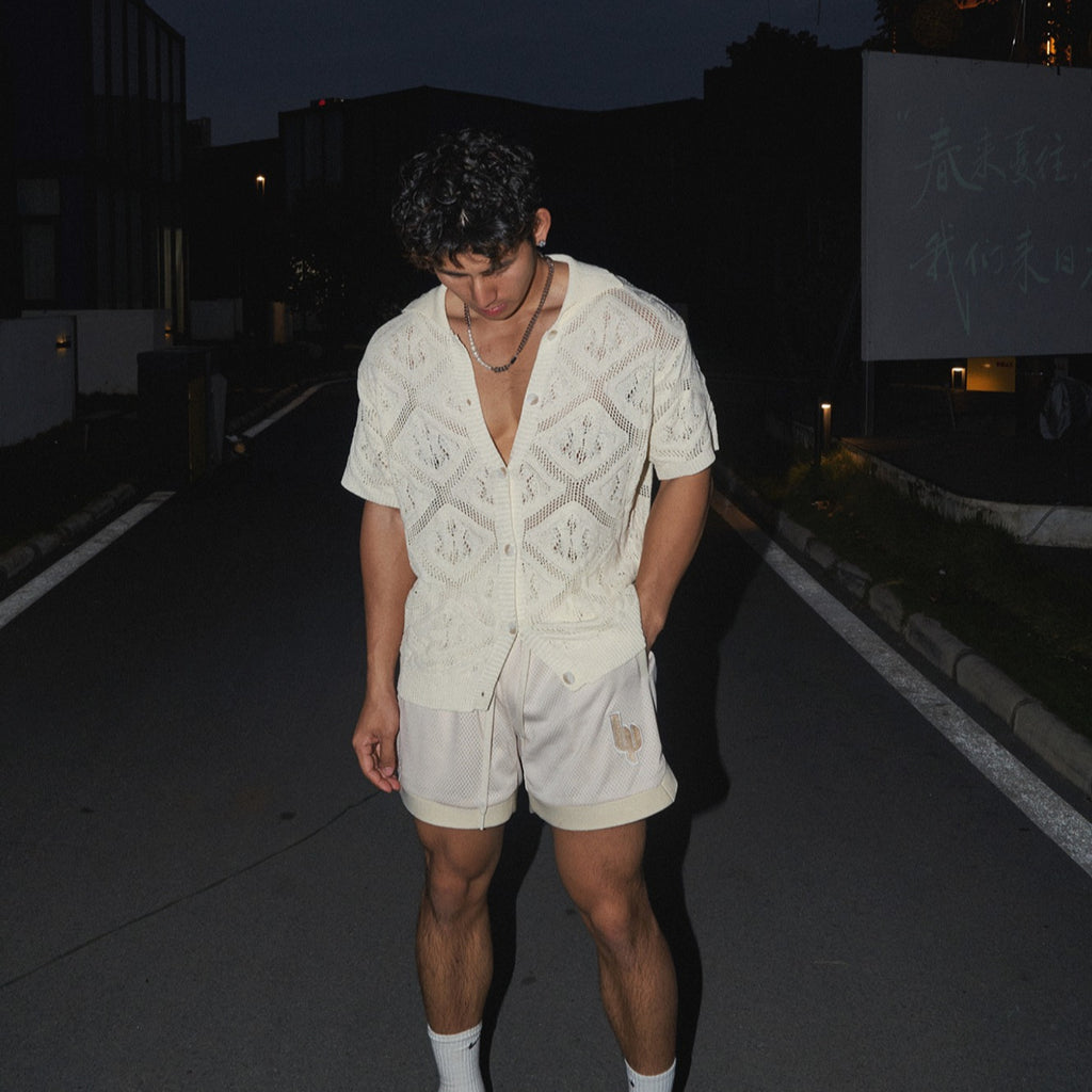 Short sleeved knitted shirt for men