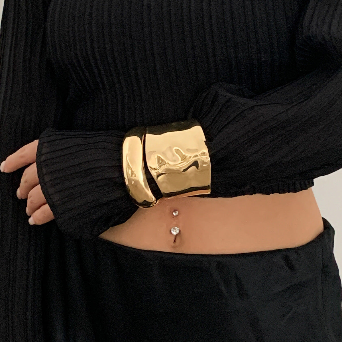 Curved Smooth Surface Spring Bangle