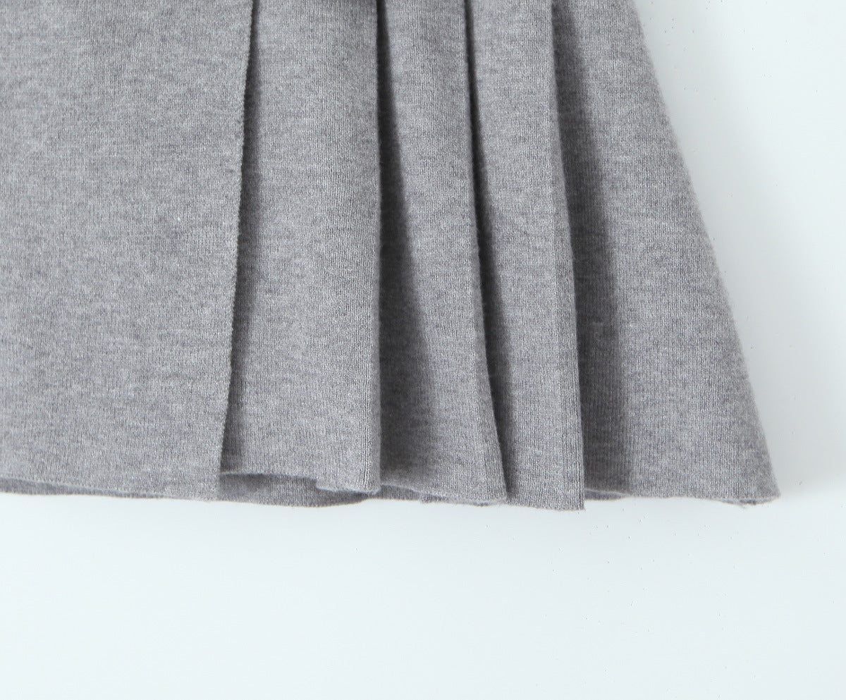 Knitted half skirt