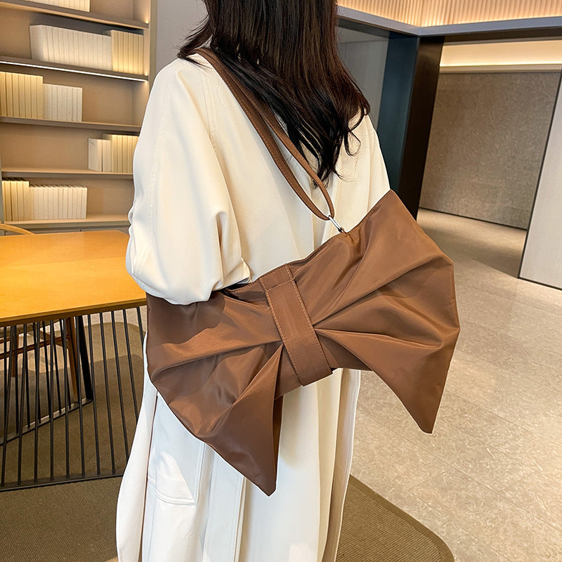 Bow tote bag