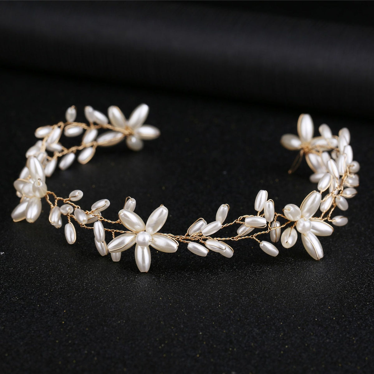 Twisted bead headwear