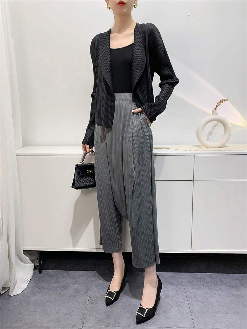 Wrinkled Haren suspender pants