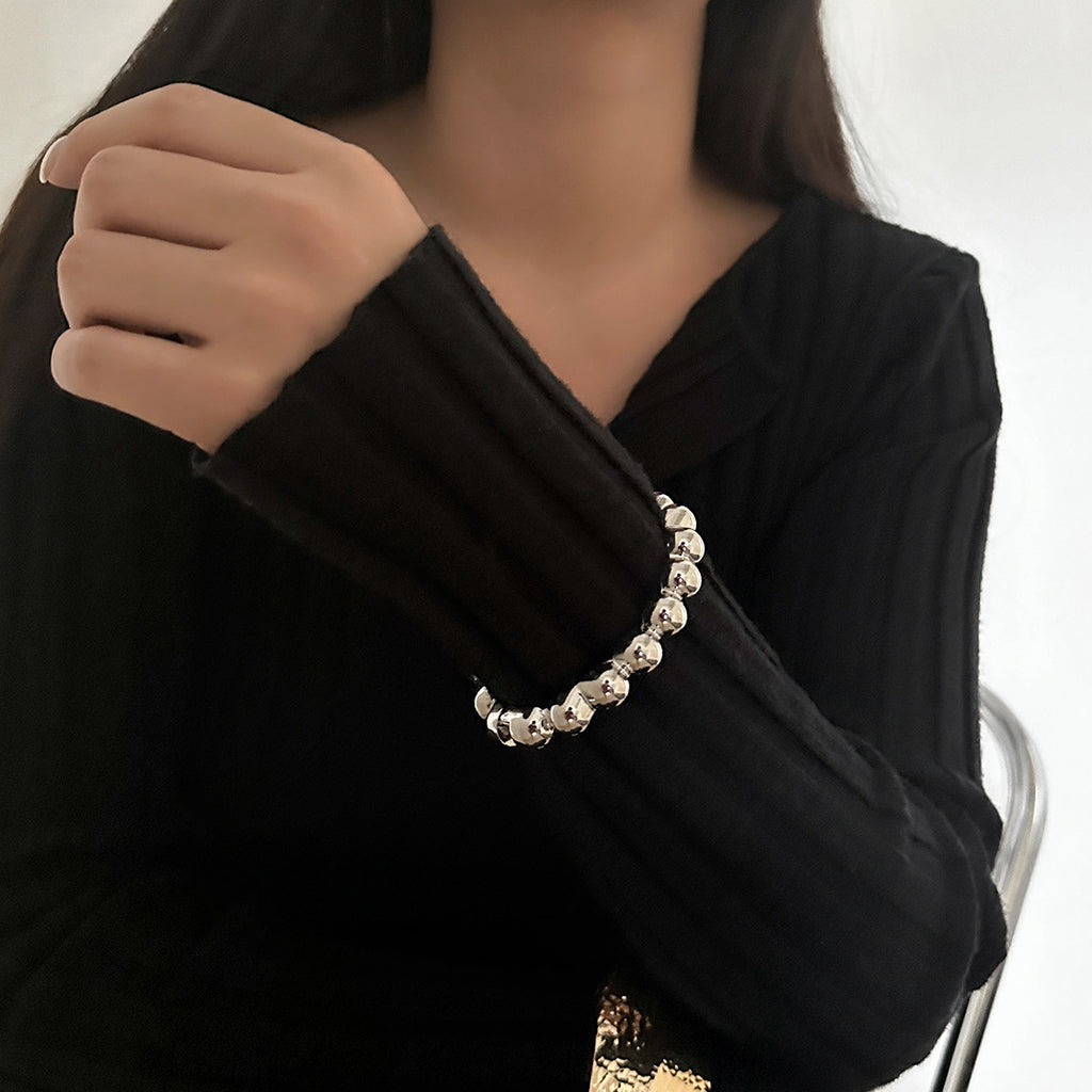 Oval bead spring bracelet