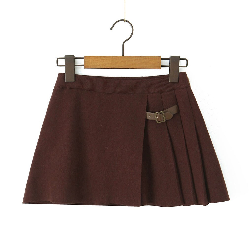 Knitted half skirt
