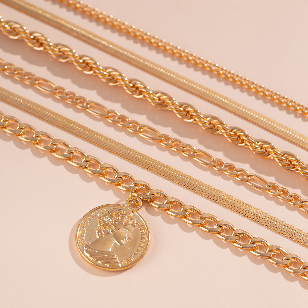 Round pendant Bracelet set