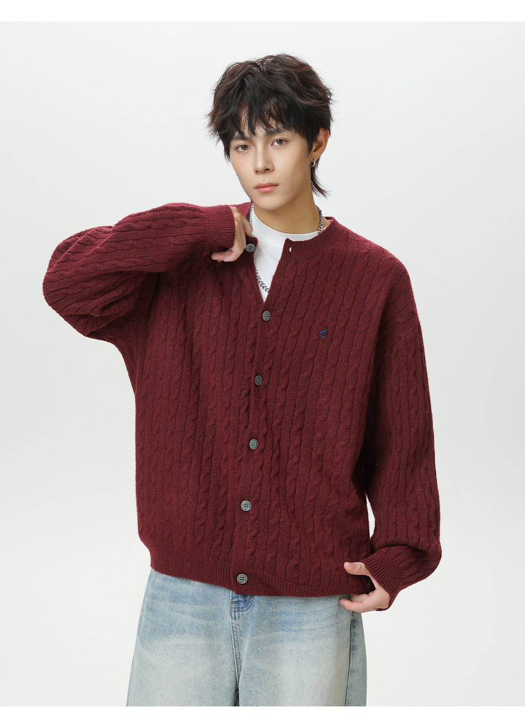 Round neck sweater for men