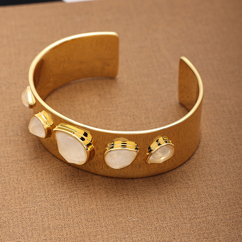 Classic crystal cashemire water drop open bracelet