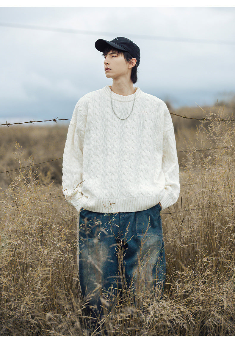 Round neck loose sweater for men