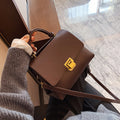 Single shoulder crossbody handbag
