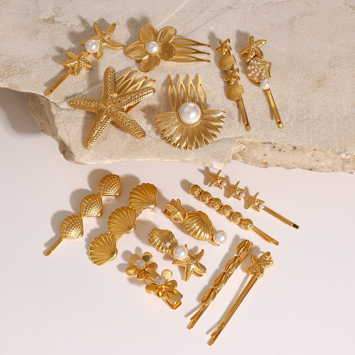 Shell hair clip with bangs