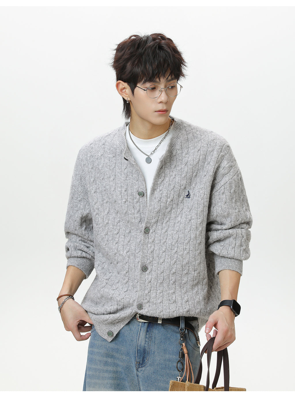 Round neck sweater for men