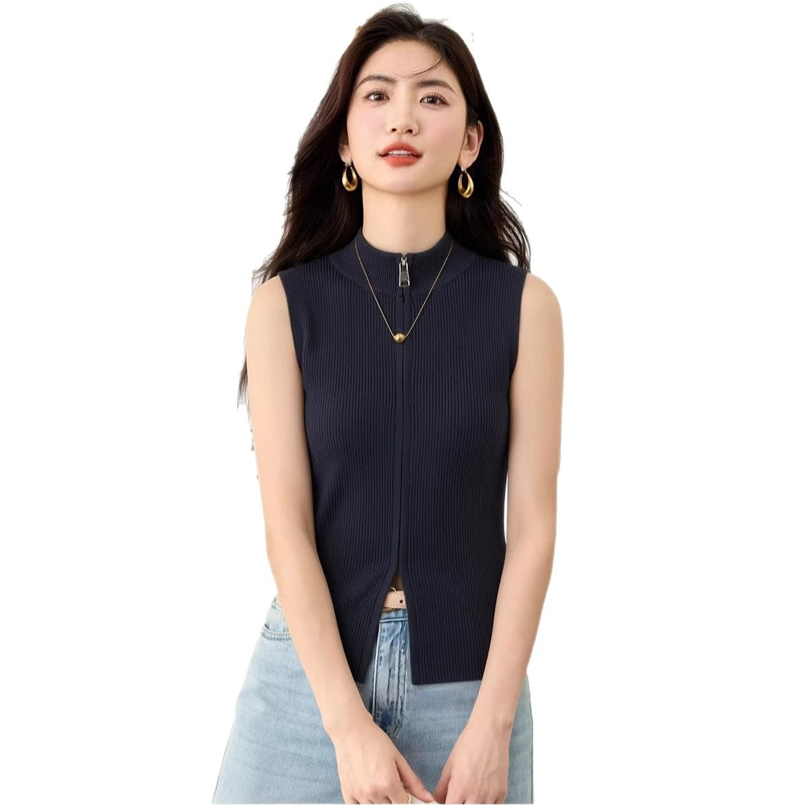 Slim-Fitting Sleeveless Crop Top