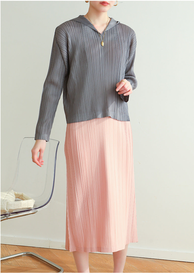 Pleated Hooded Sweatshirt