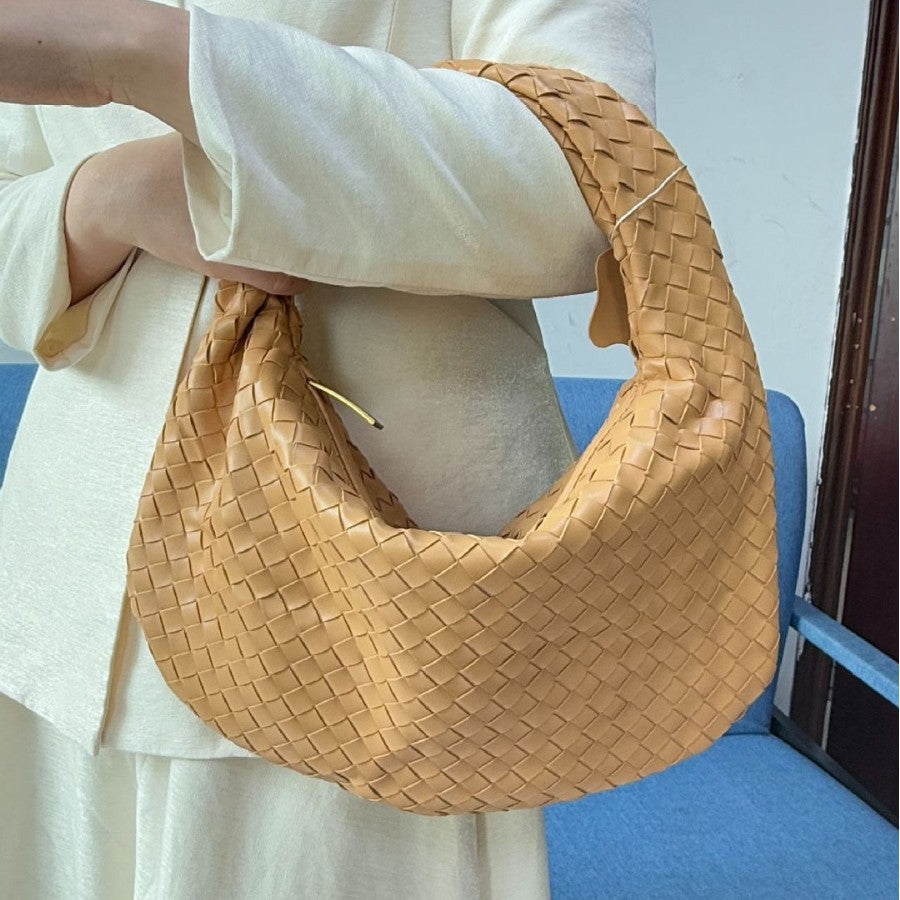 Women's woven bag