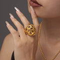 Large aperture hollow ring