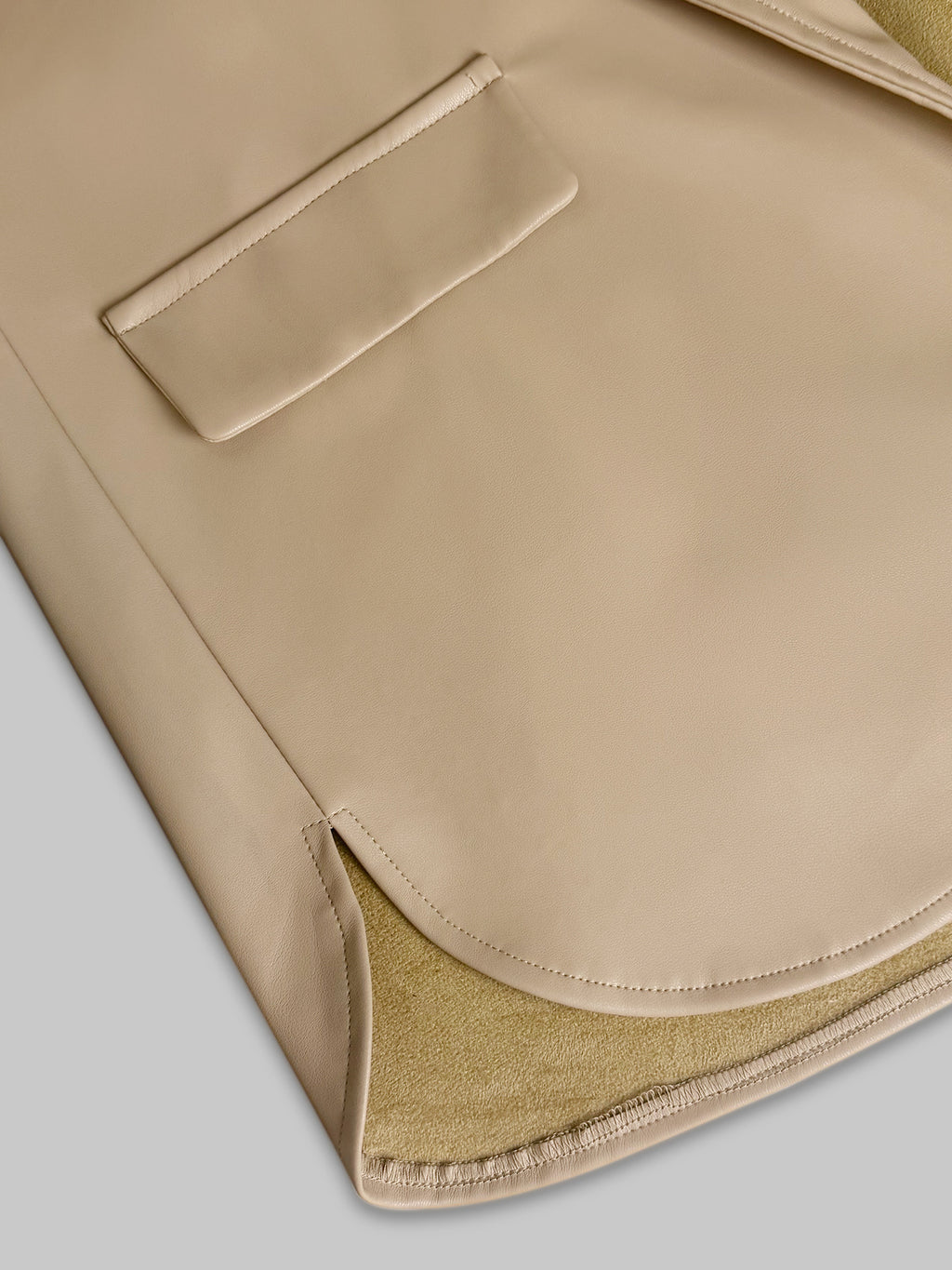 Sleeveless leather vest jacket