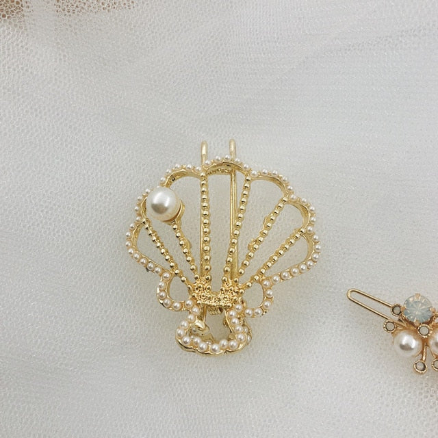 Pearls Hair Clip
