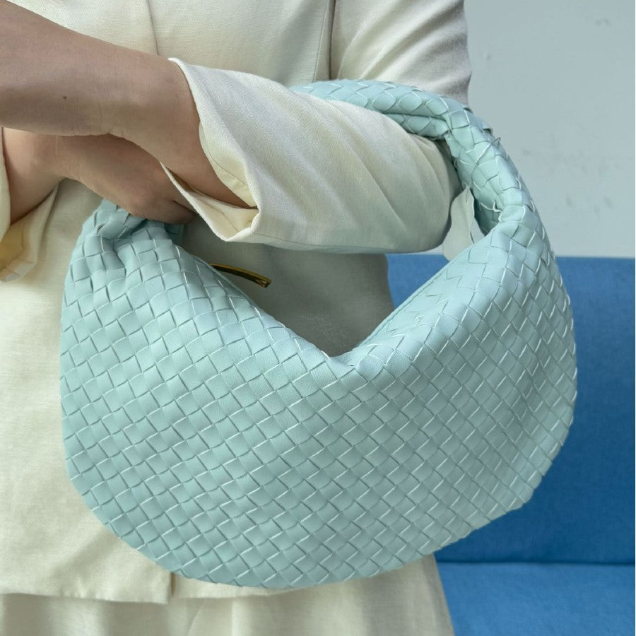Women's woven bag