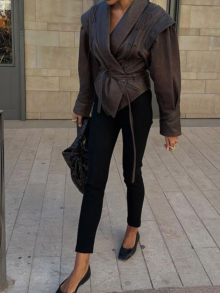 Strap up short long sleeved jacket