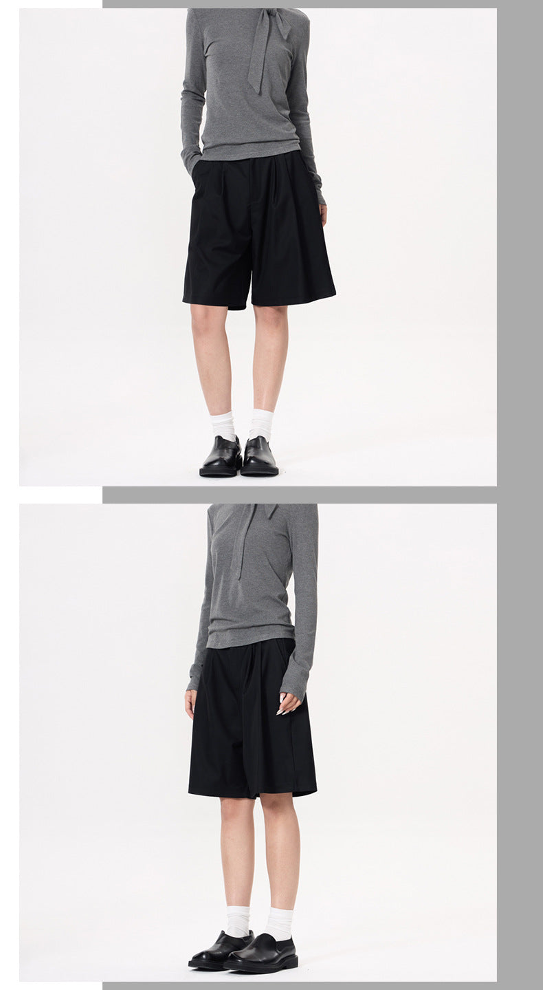 Shorts with Pleats and Diagonal Pockets