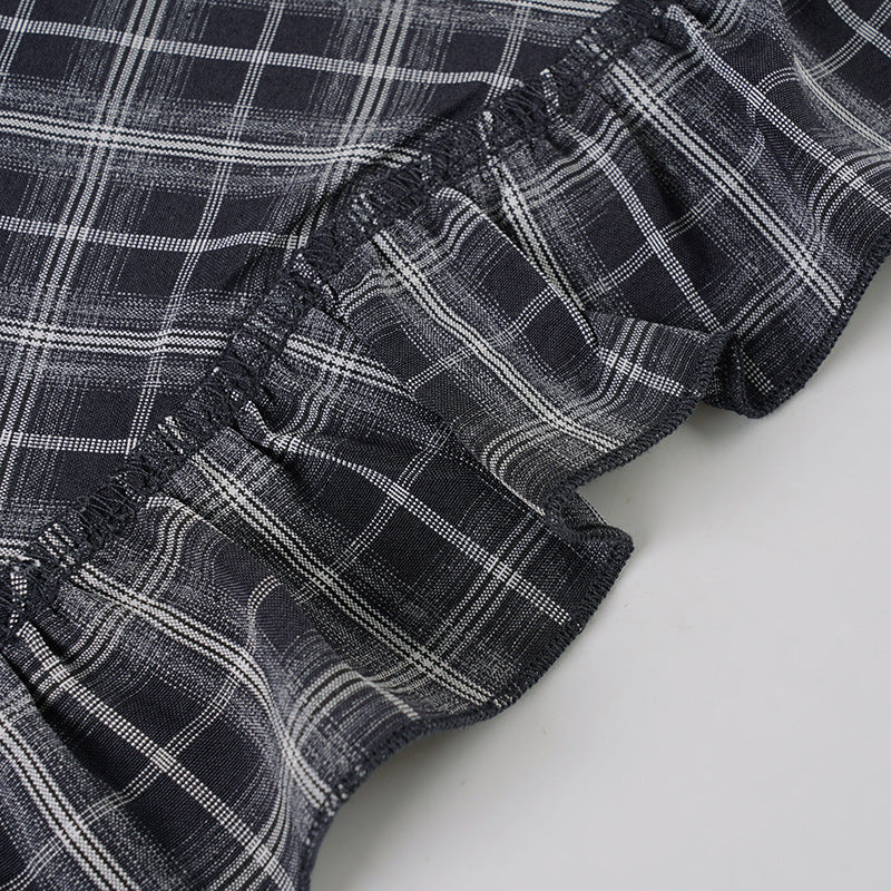 Irregular plaid skirt with half length