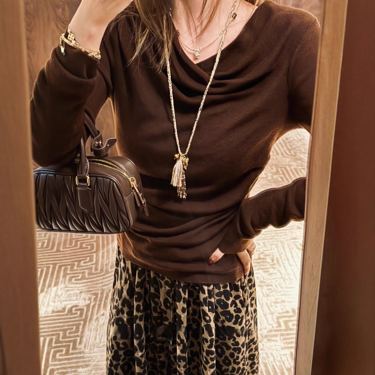Elastic Wool Off-Shoulder Top