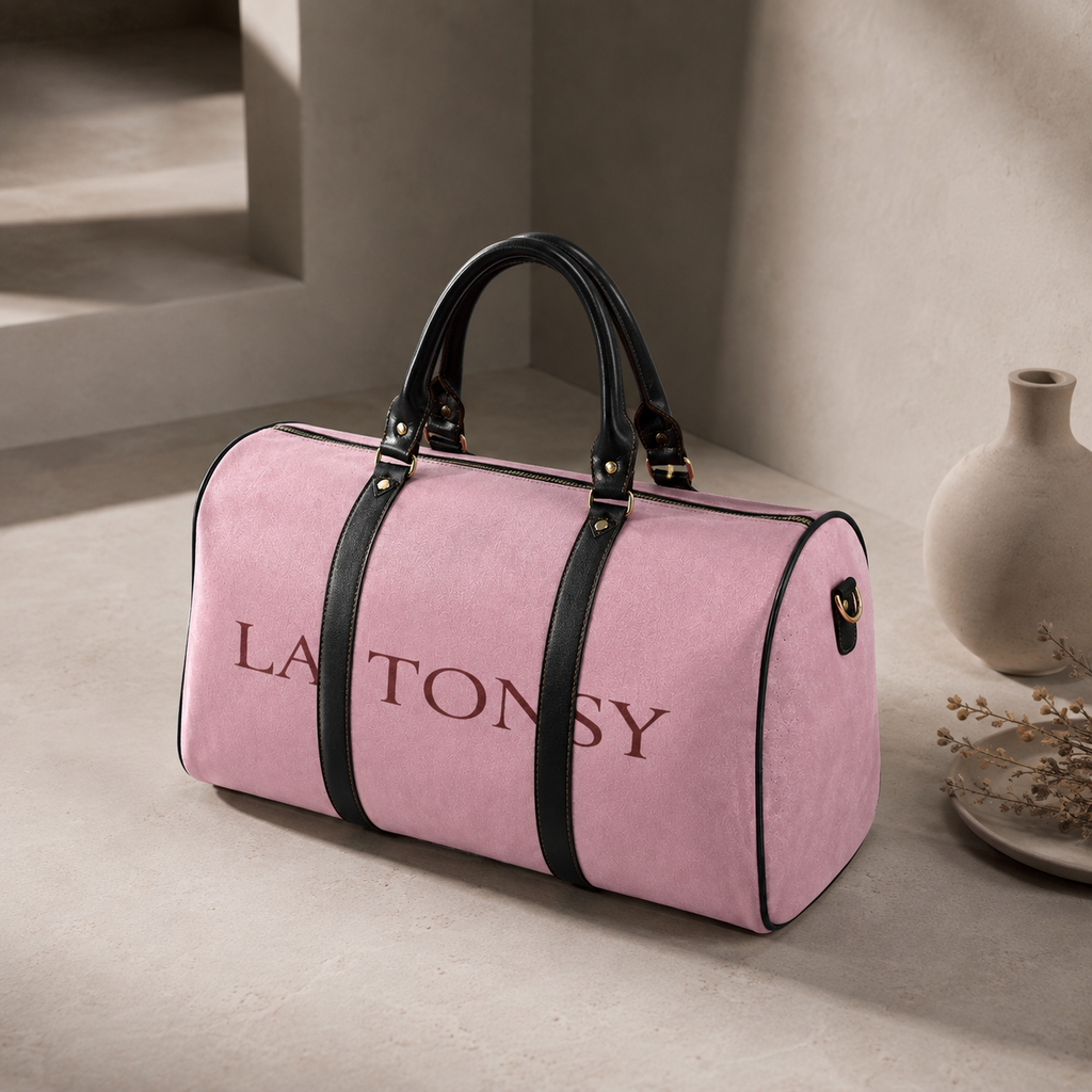 The Elara Weekender