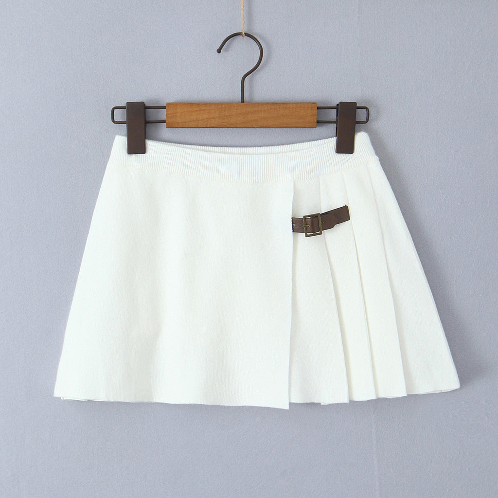 Knitted half skirt