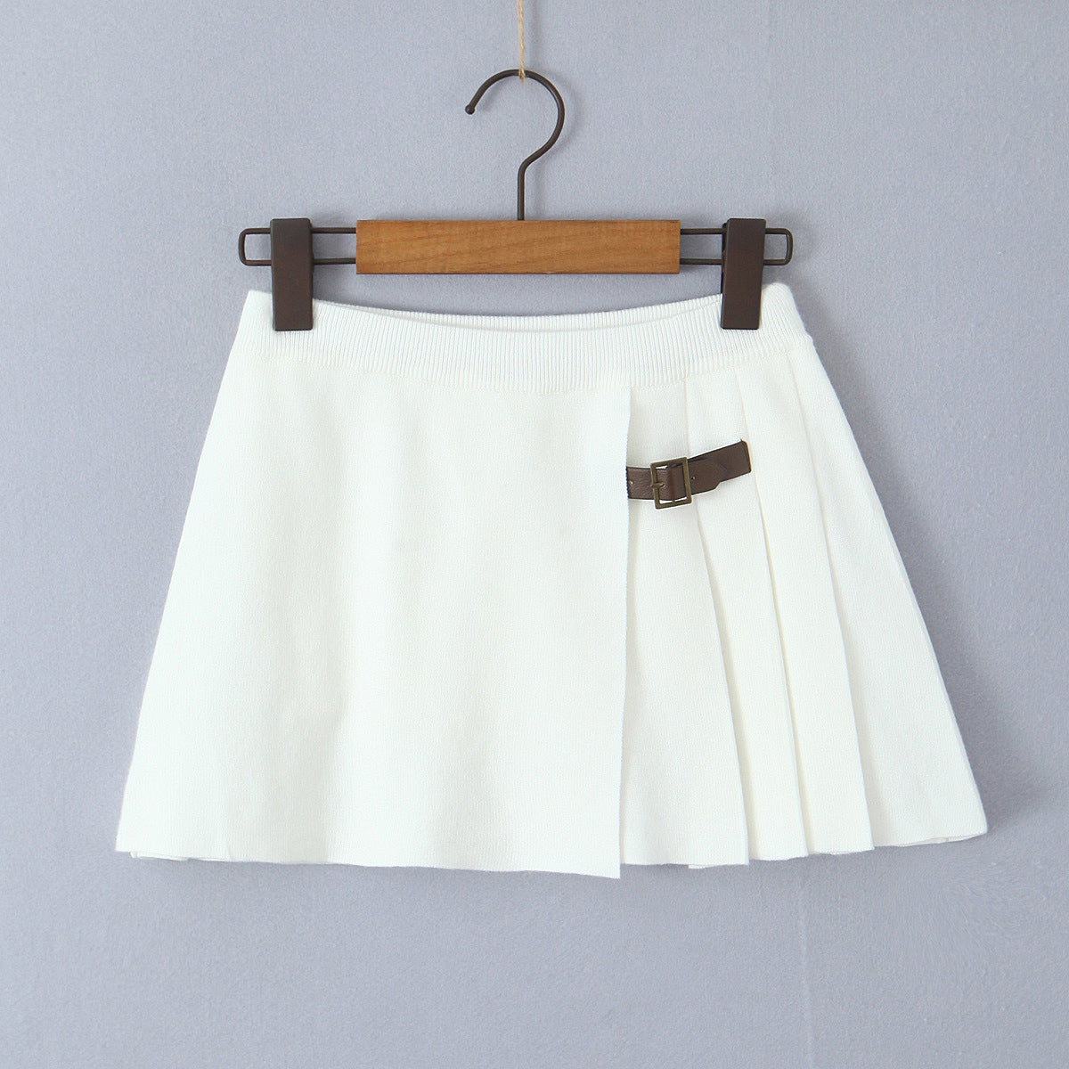 Knitted half skirt