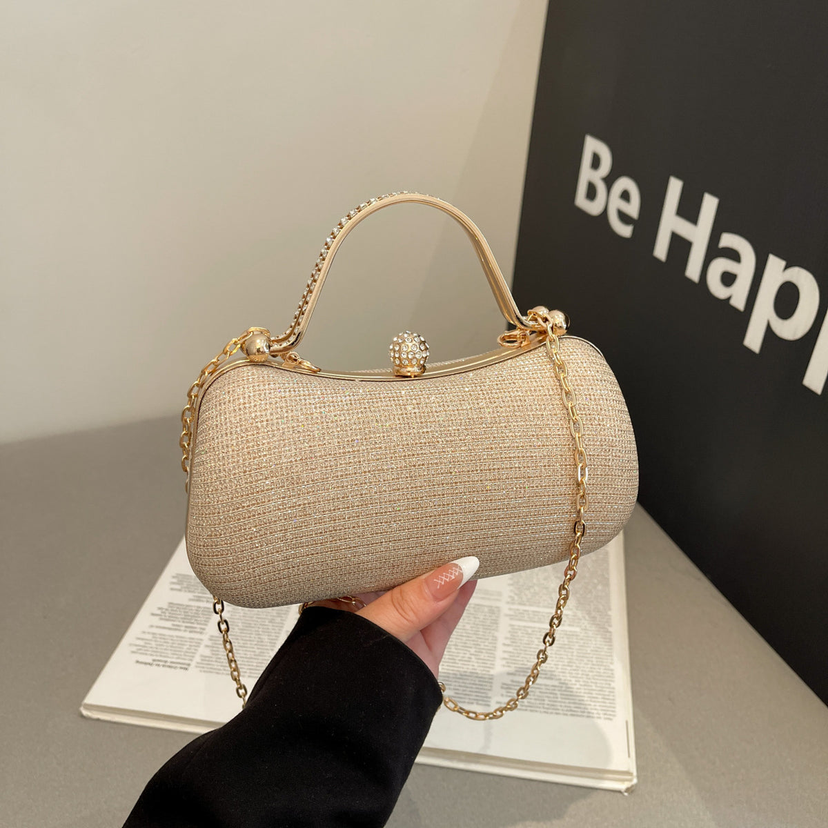 Sparkling diamond Chain crossbody bag