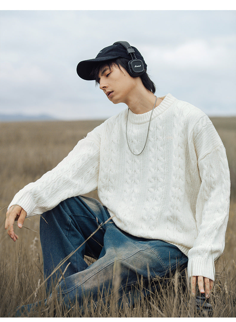 Round neck loose sweater for men