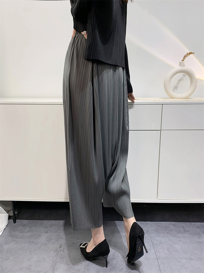 Wrinkled Haren suspender pants