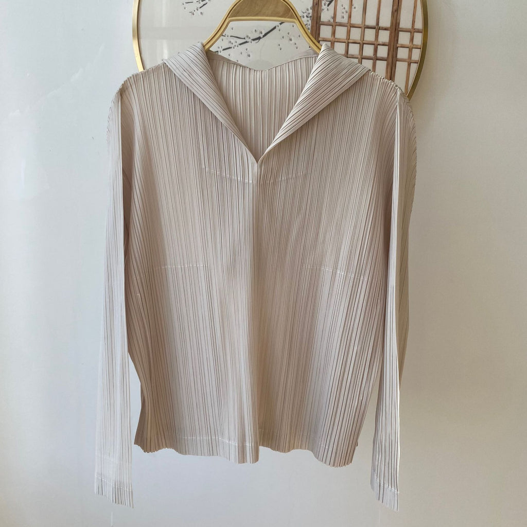 Pleated Hooded Sweatshirt