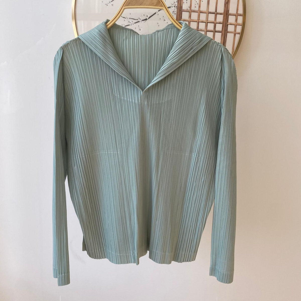 Pleated Hooded Sweatshirt